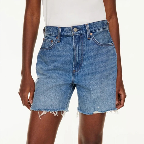 Denim Forum 90s Boyfriend Hi-Rise Thigh Relaxed Denim Cut Off Jean Short - Picture 3 of 9